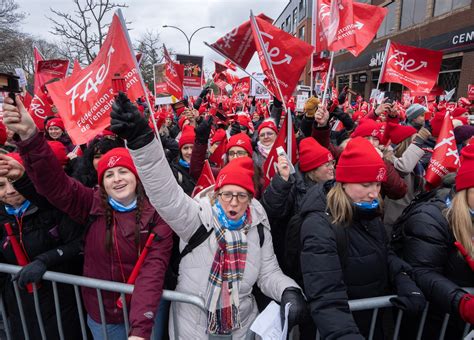 Some 65,000 Quebec teachers to begin unlimited general strike Nov. 23